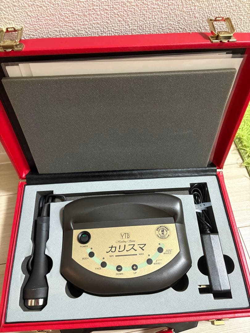 YTB カリスマ　美顔器