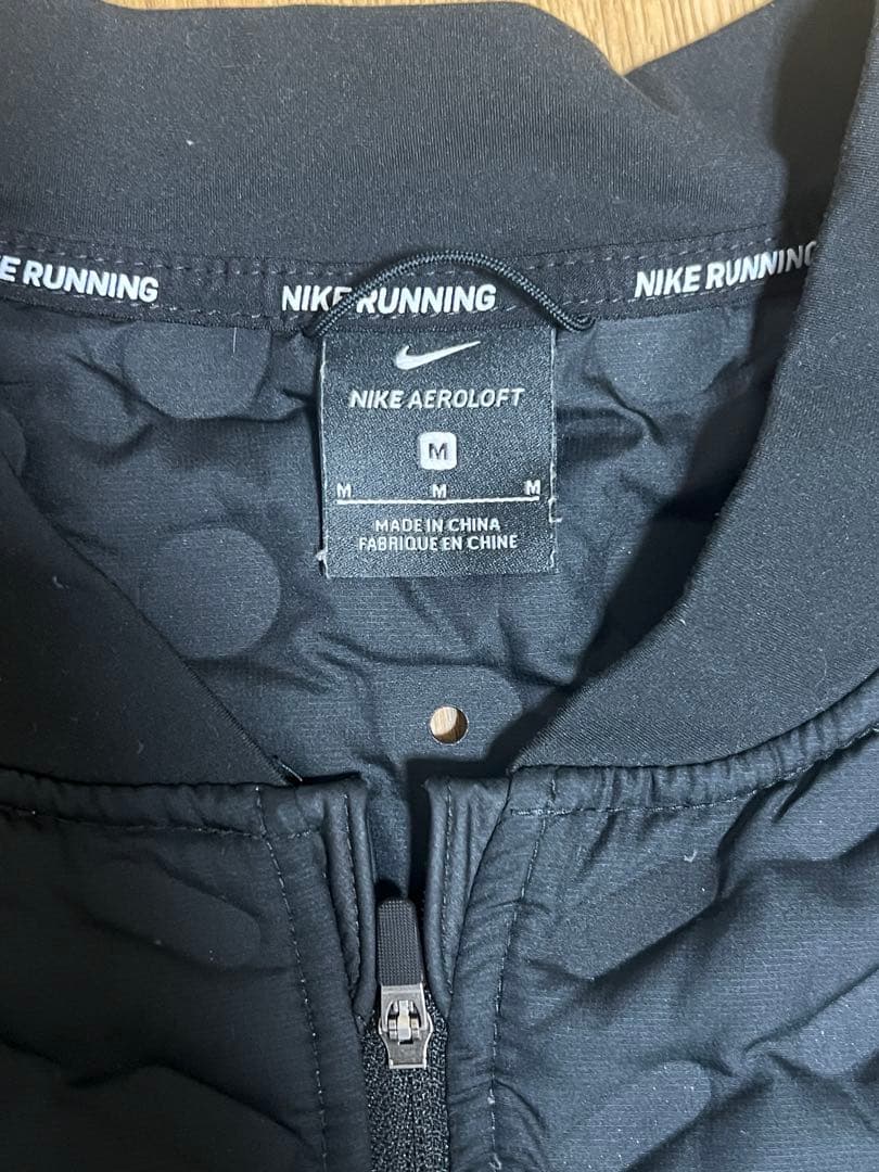 Nike ランニングAEROLOFT ブラック Mサイズ