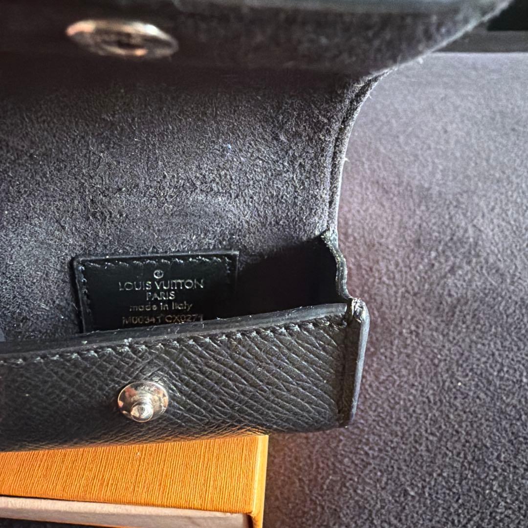 ルイヴィトン　iPhone AirPods MagSafe イヤホンケース