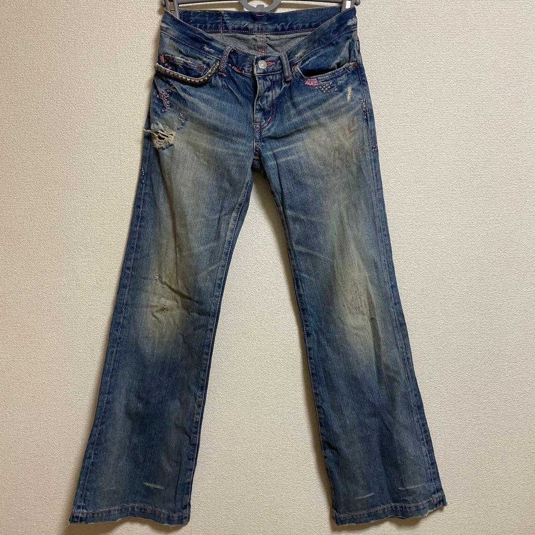 Hysteric Glamour フレアデニム　スタッズ付き　ダメージデニム