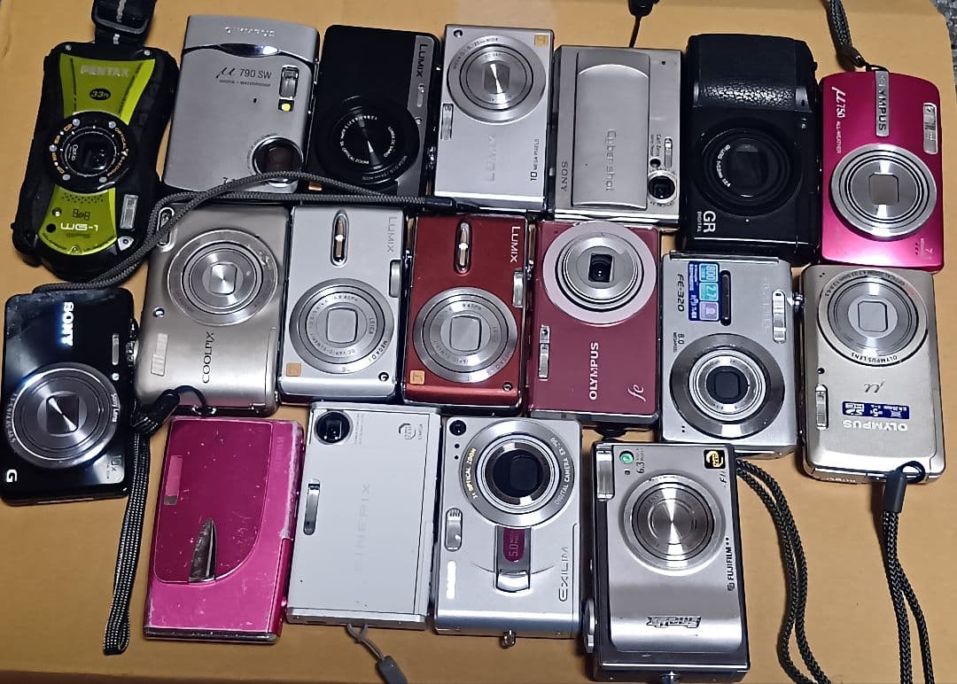 デジタルカメラセット さまざまな色