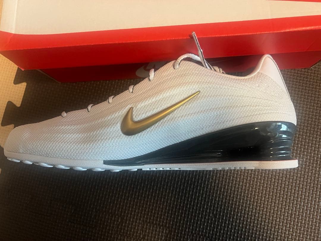 靴 NIKE W SHOX Z HQ7540-100