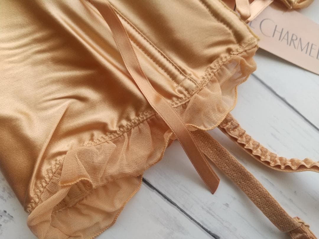 FR2《リズシャルメル》Reve de Luxe　ニッパーガーター