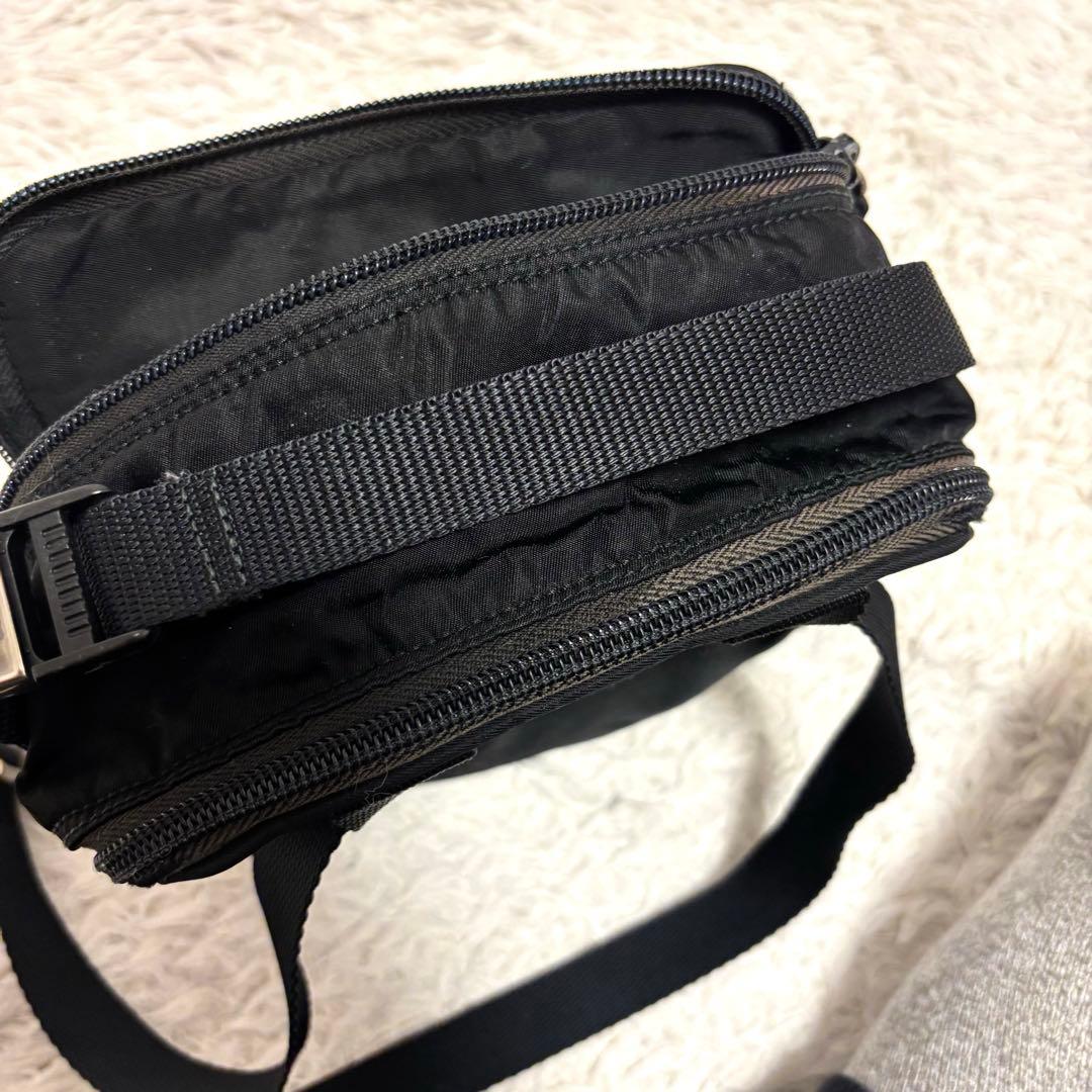 PRADA ショルダーバッグ ウエスト 2way ナイロン 三角ロゴ 黒