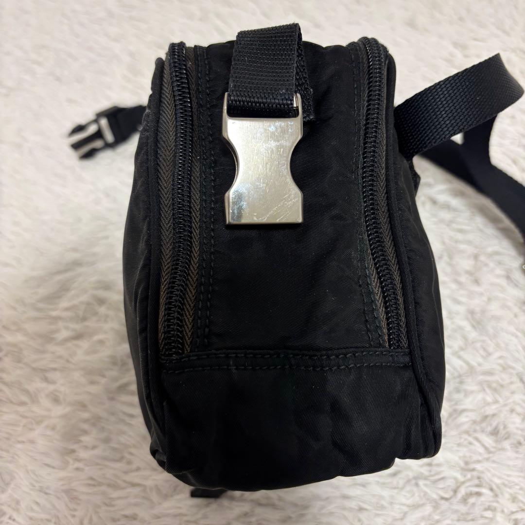 PRADA ショルダーバッグ ウエスト 2way ナイロン 三角ロゴ 黒