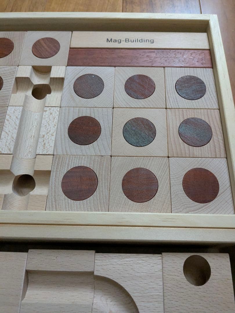 マグビルディング　Wood Warlock Mag-Building 知育玩具