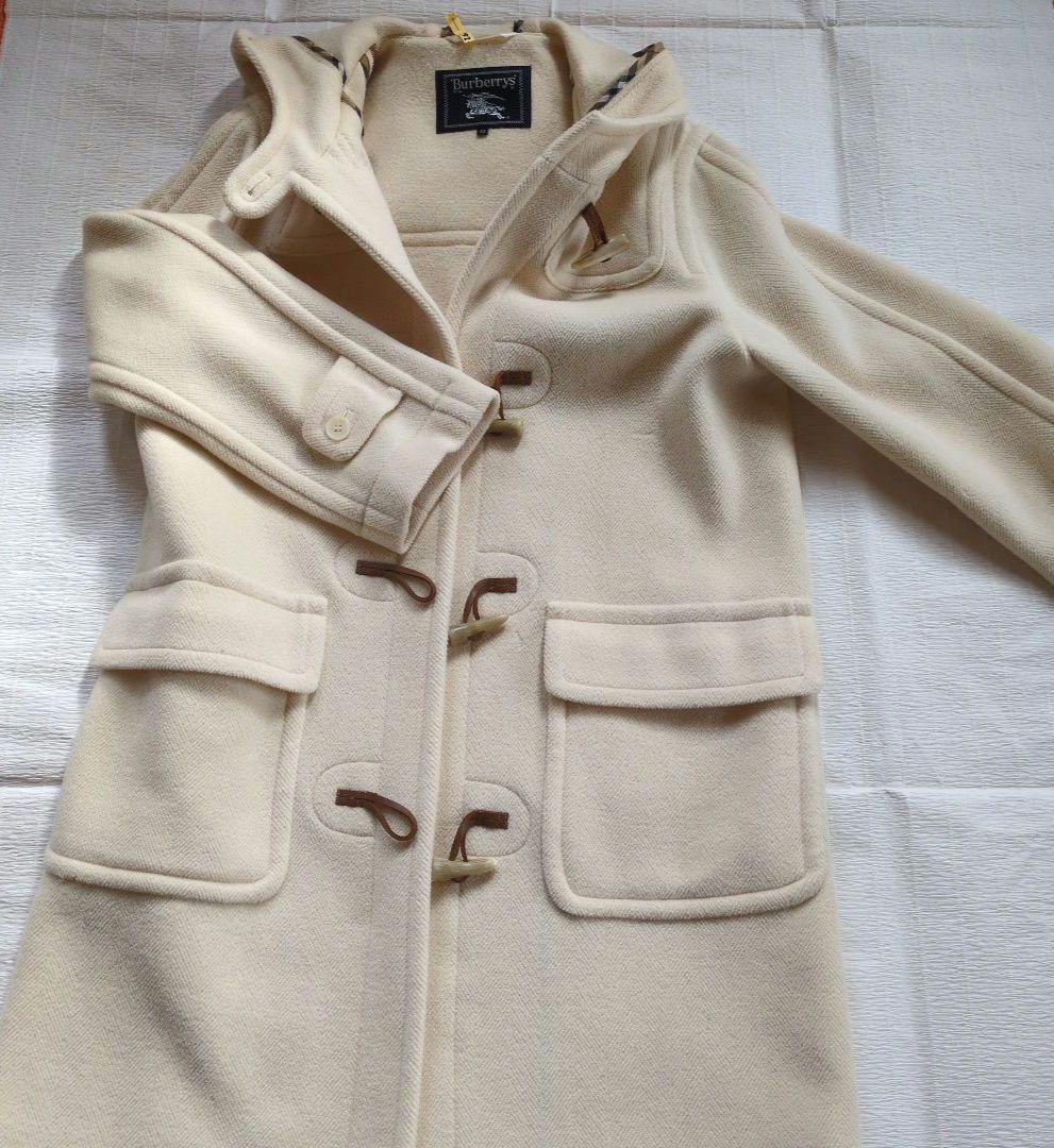 BURBERRY　レディース　ダッフルコート　フード付き　40　 生成色
