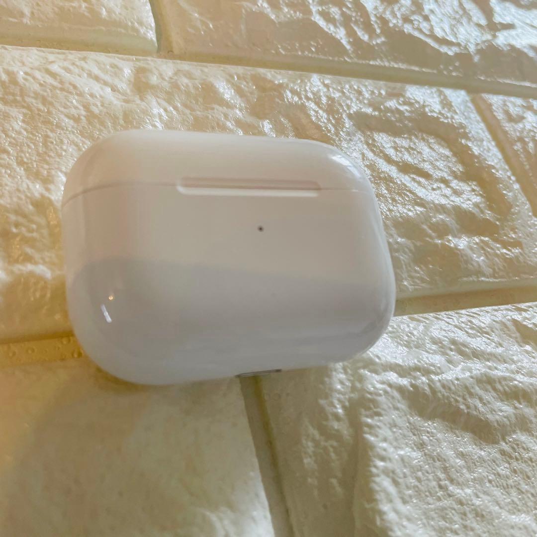 【第一世代】Apple AirPods Pro ワイヤレスイヤホン