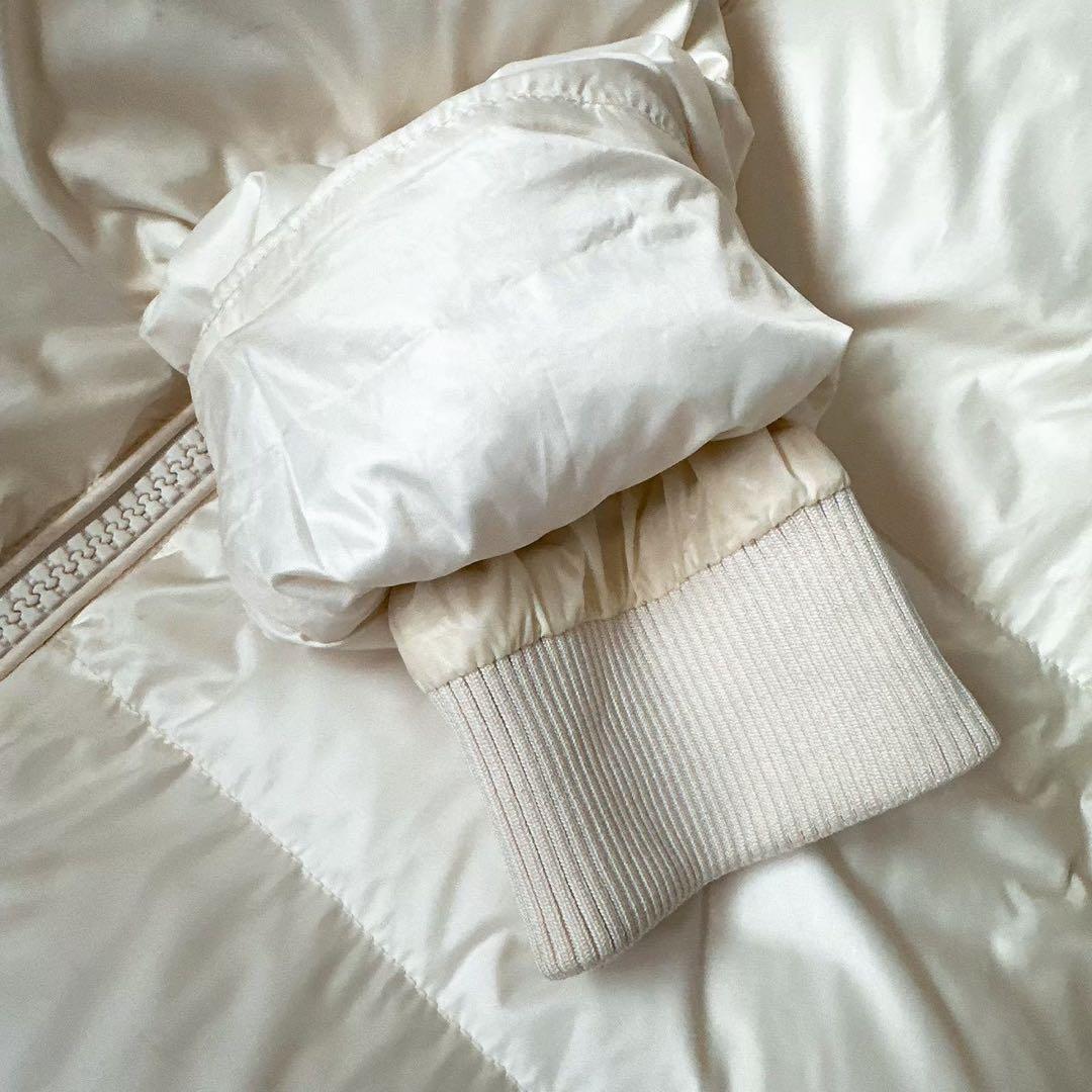 COACH コーチ ダウン ショート丈 ホワイト 総柄 ロゴ金具 M