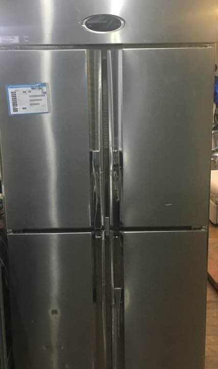 未使用品　フジマック 業務用冷蔵庫　4ドア冷蔵庫　2014年製　FR9080J