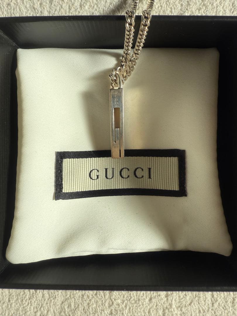 GUCCI シルバー ペンダント ネックレス