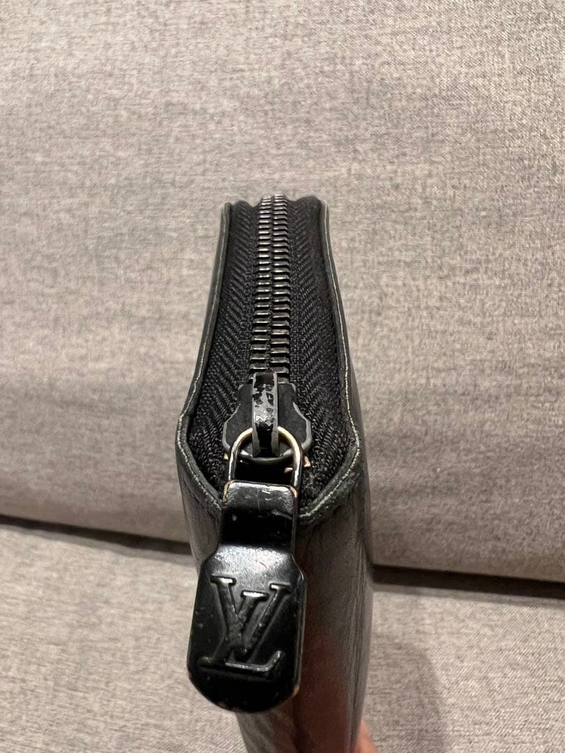 LOUIS VUITTON ブラック　メンズ　長財布