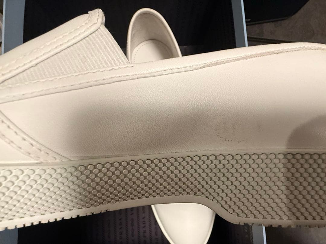 PRADA ホワイト スリッポン　レザー　40 Nappa