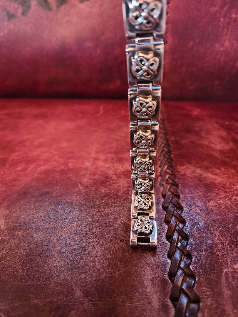 シンズスカルプチャー　シルバーブレスレット　ペリドット装飾