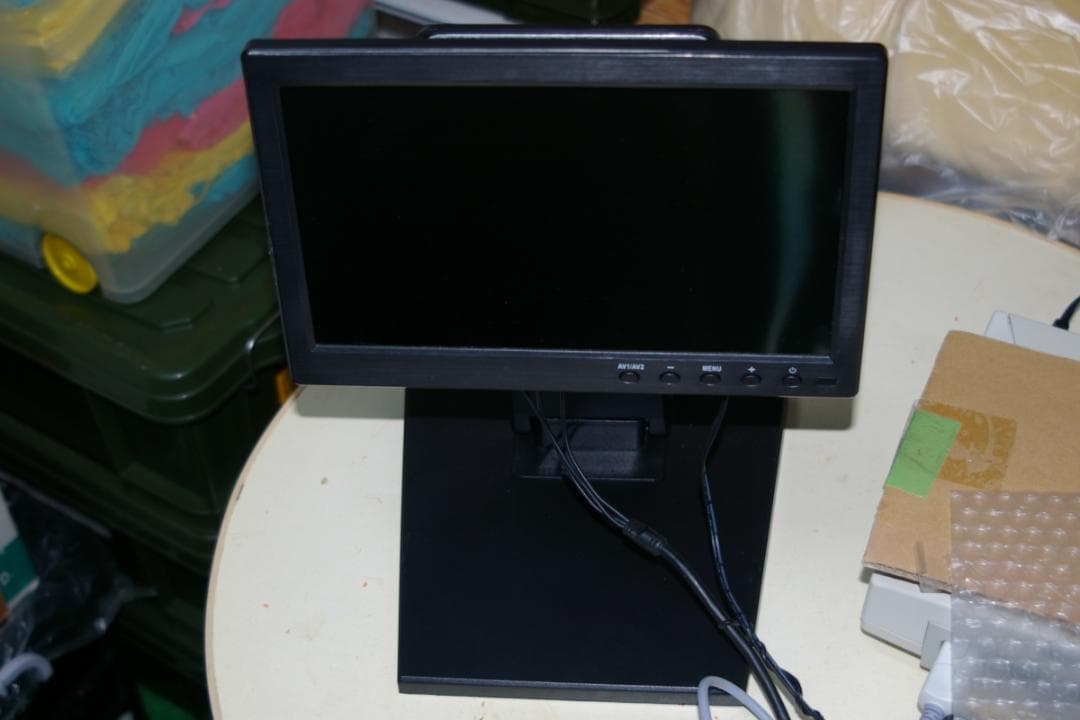 １６対９、４対３切り替えできる10型液晶モニター動作品の出品です。