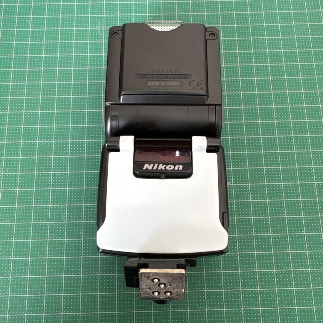 あ*ん様 ジャンク品　Nikon Ｄ7000 おまけでNikonストロボ付き30