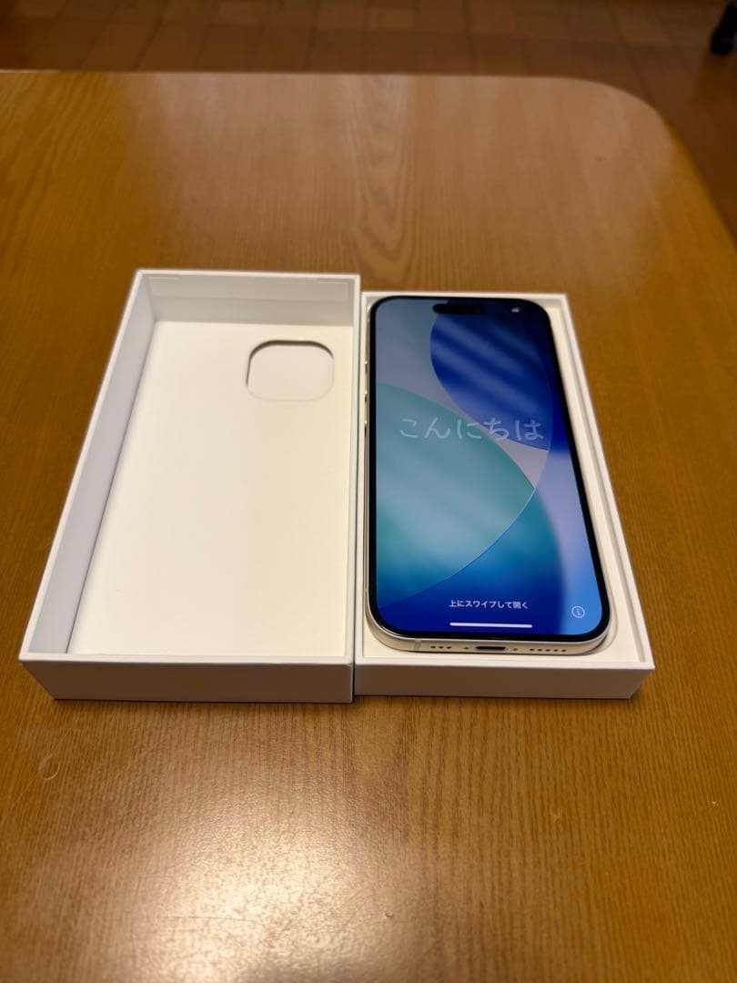 【レンズ割れあり】iPhone15 256GB イエロー SIMフリー