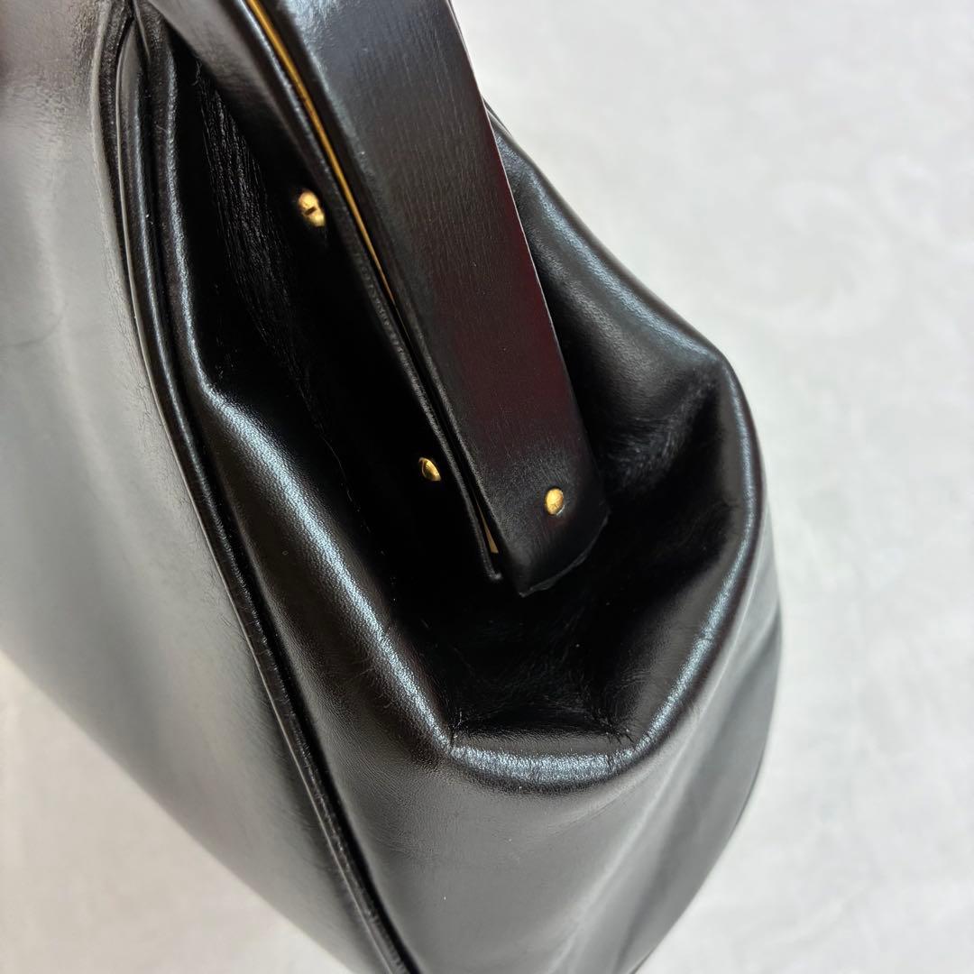 【RobertadiCamerino】レザー がま口 ワンハンドル ハンドバッグ