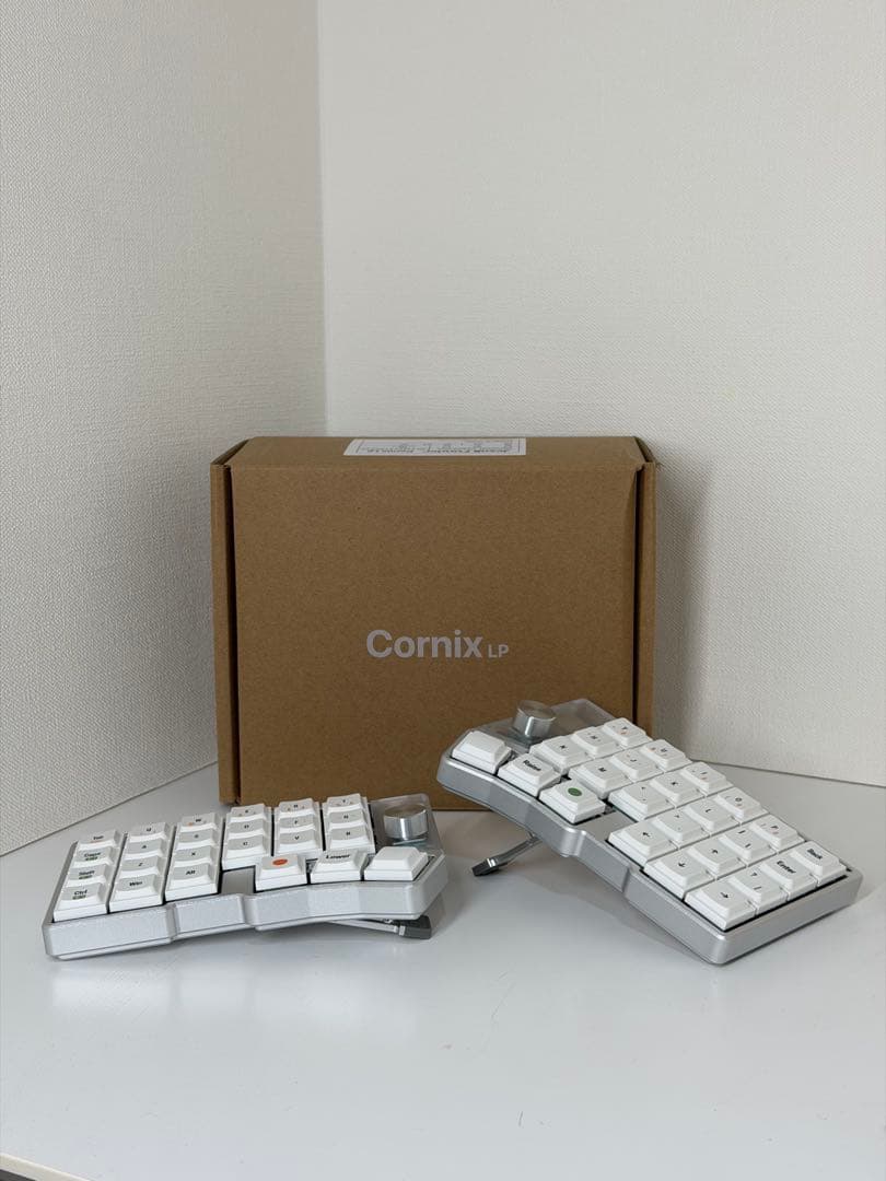 Cornix LP 分割キーボード シルバー 新品開封済みテスト動作のみ実施