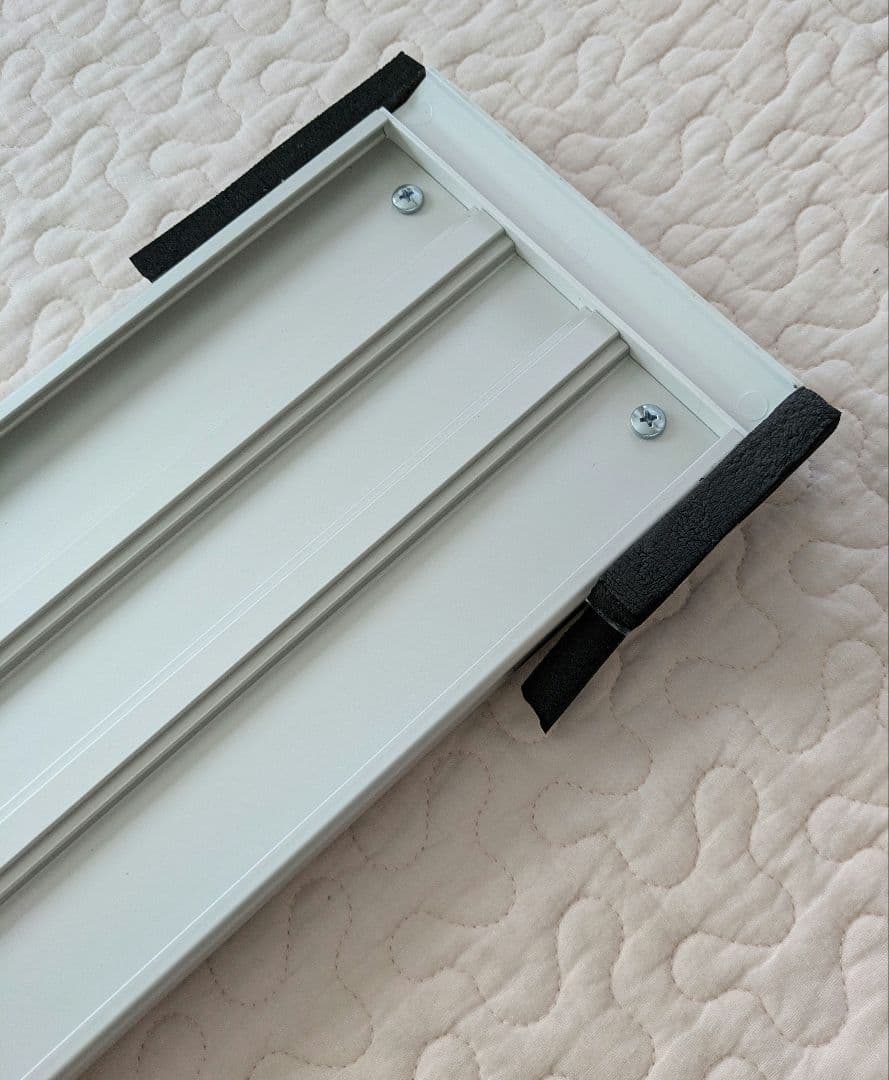 アイリスオーヤマ　ロング窓パネル