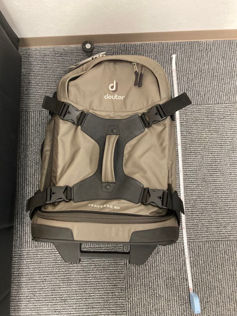 【新品未使用】Deuter カーキ スーツケース 旅行 登山バッグ 容量60L◇