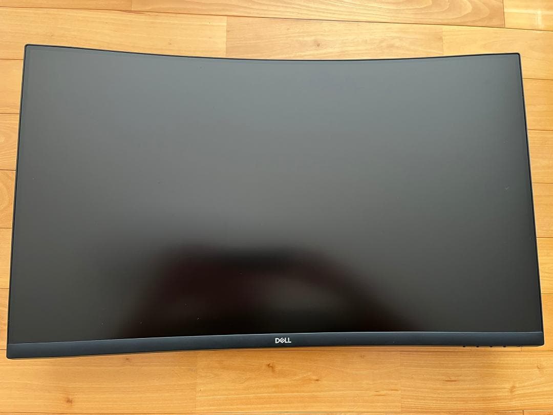 チェリーモ。4K湾曲モニター（DELL　S3221QS)