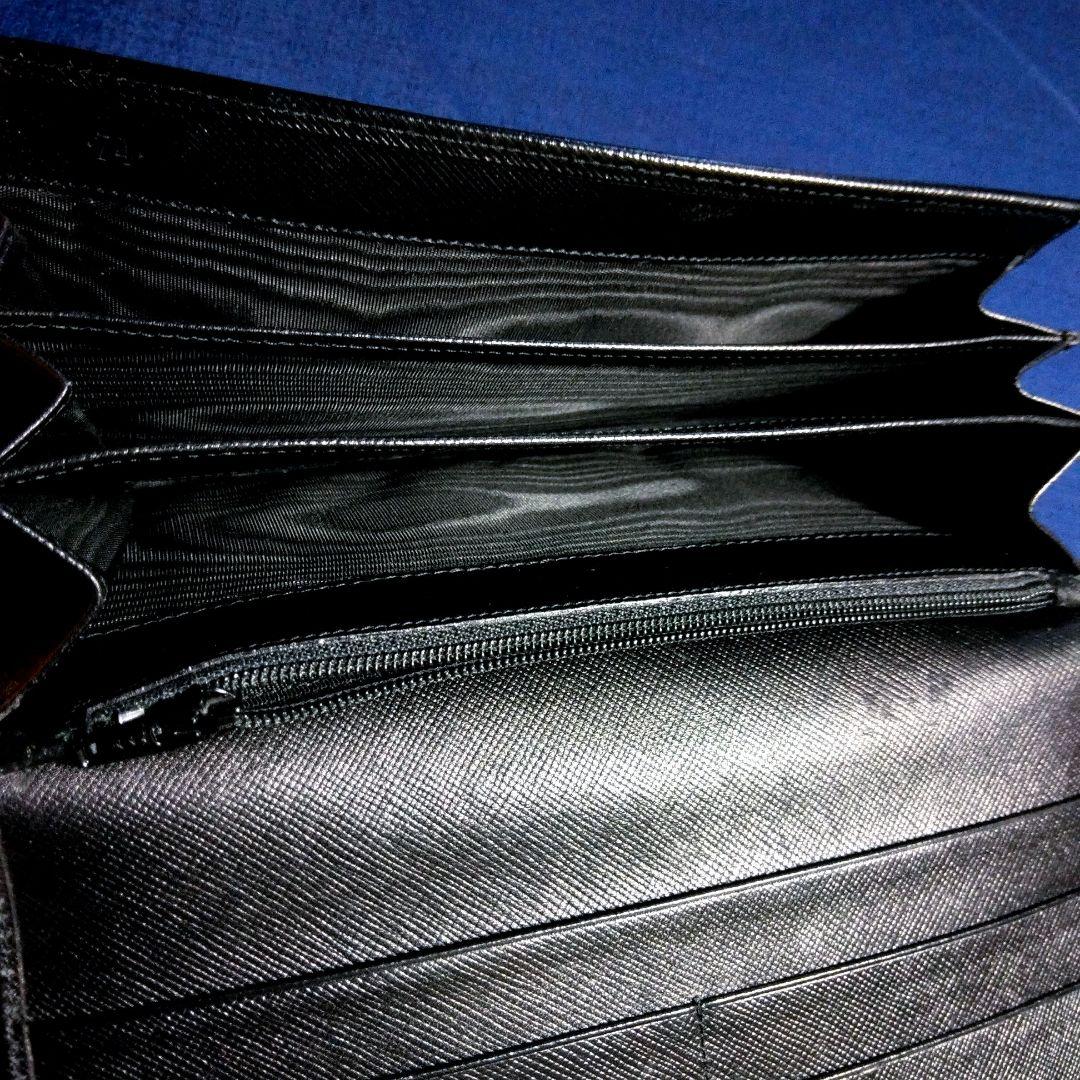 PRADA　プラダ　長財布　サフィアーノ レザー 　二つ折り