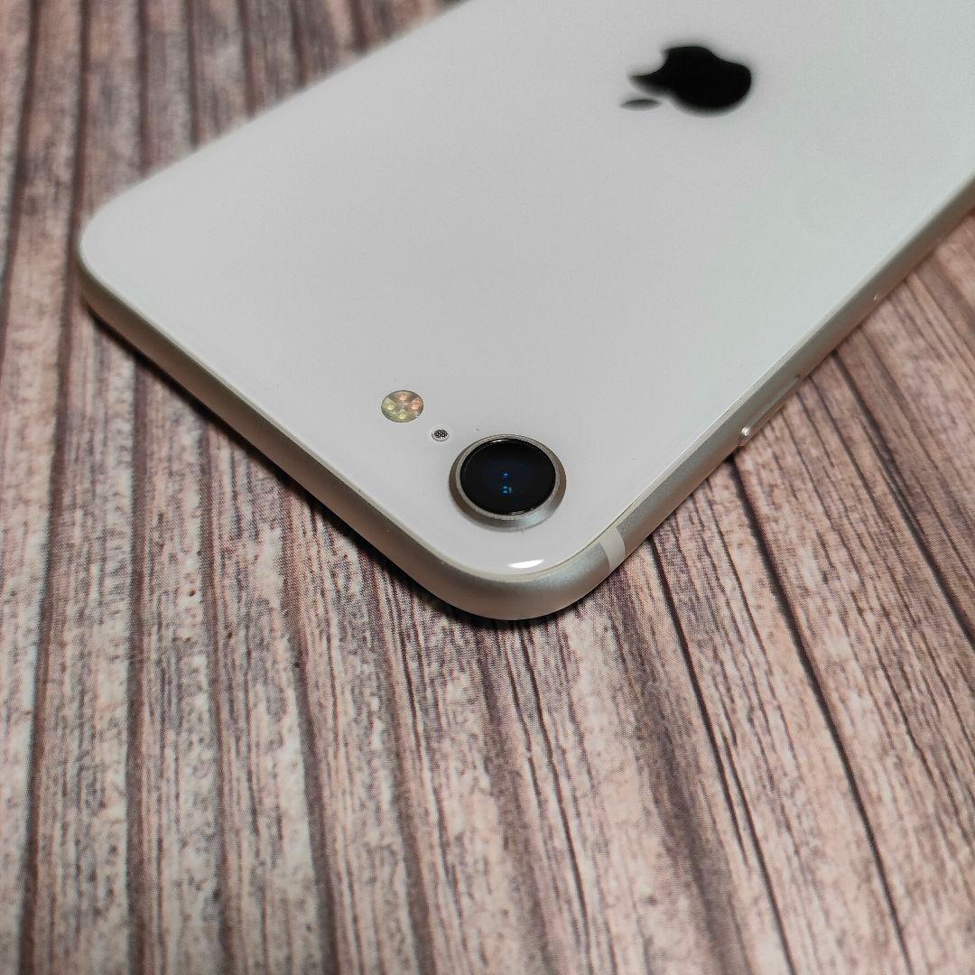 iPhone SE 第3世代 64GB 美品 バッテリー98%
