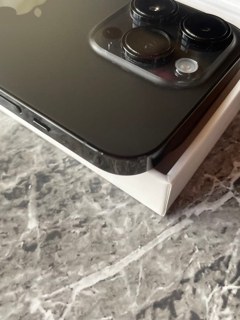 超美品6/28購入iPhone14 pro 256G ブラック SIMフリー