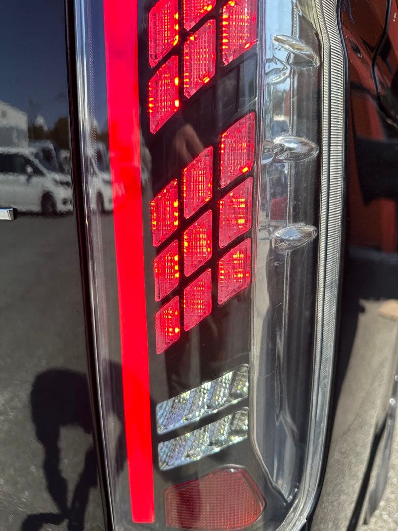 ハイエースLEDテールレンズ