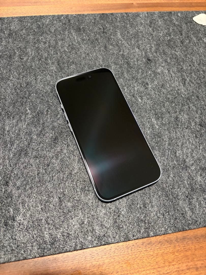 Apple iPhone 15 ブルー 256GB（中古） 美品だけど小傷あり