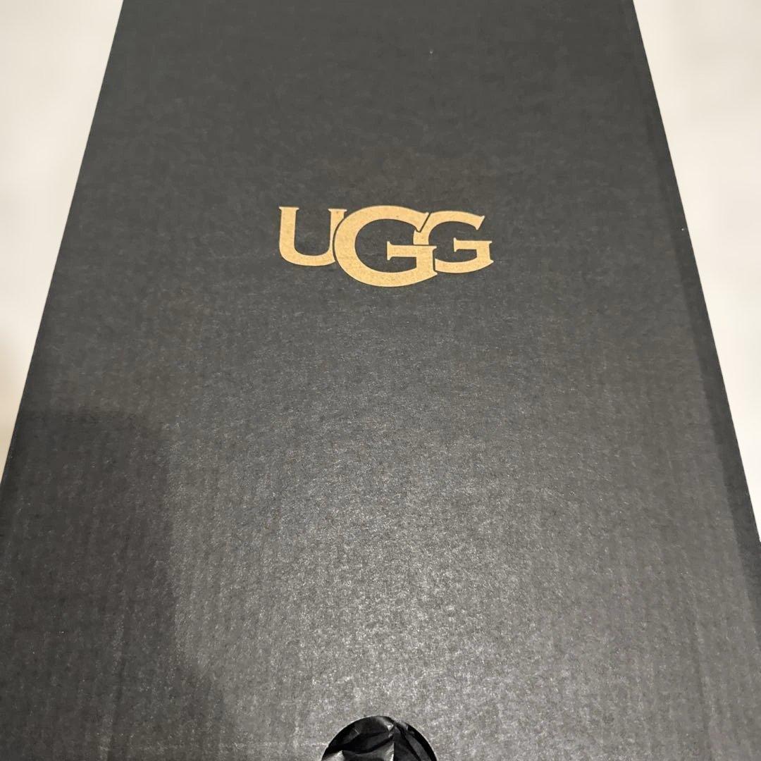 UGG スニーカー MINIMEL ベージュ