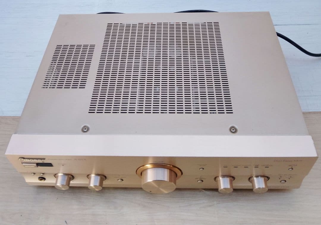 パイオニアプリメインアンプ「Pioneer A-D5X」動作品(よ39)