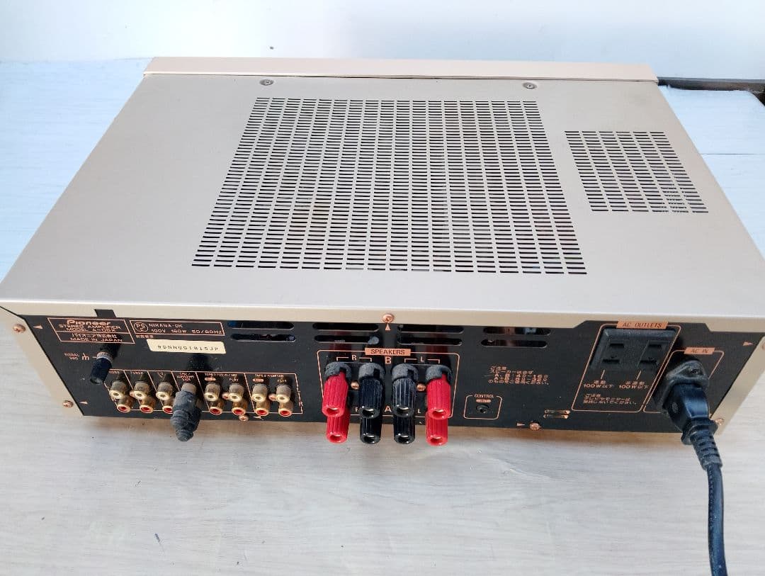 パイオニアプリメインアンプ「Pioneer A-D5X」動作品(よ39)