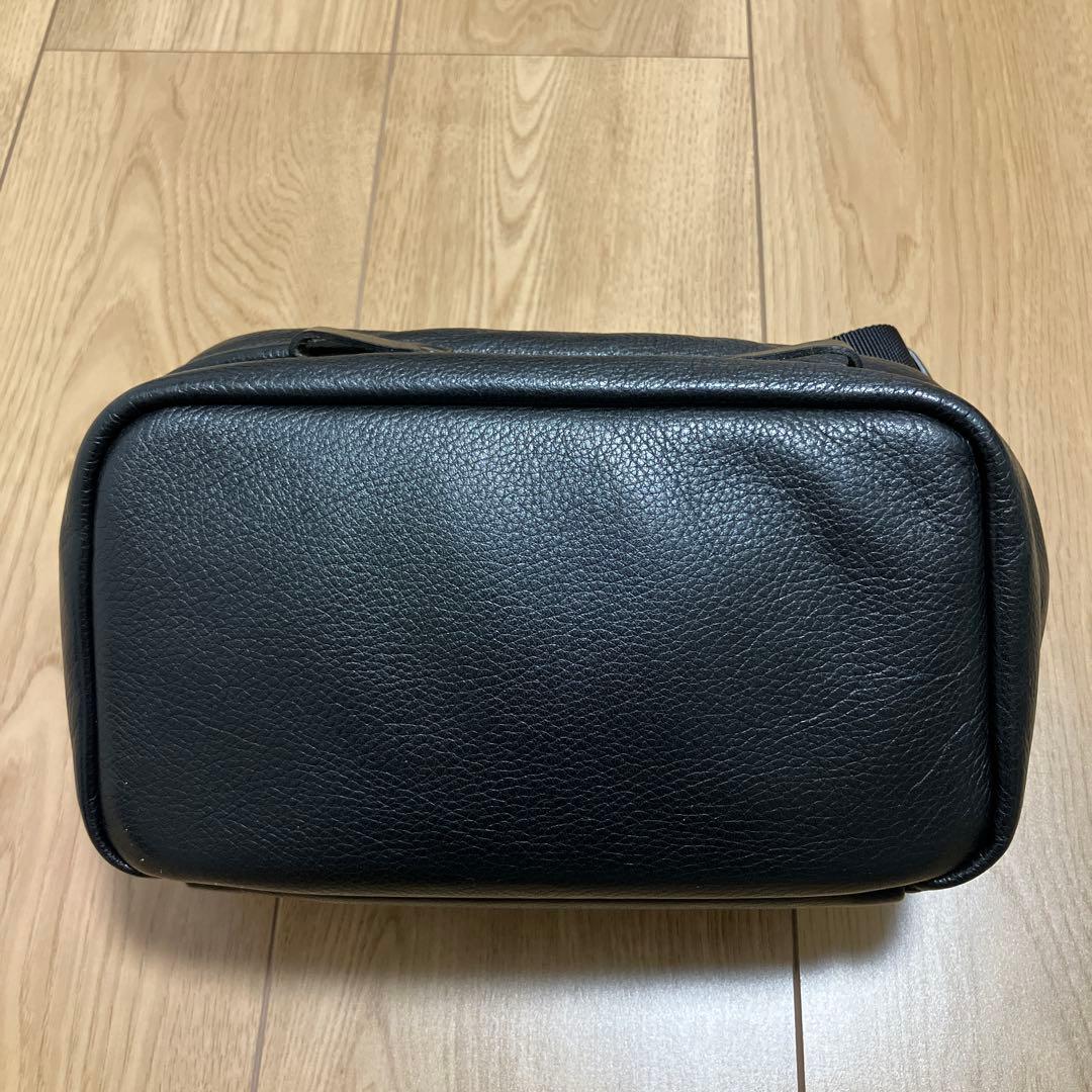 カワニシカバン　ラフ　本革　ボディバッグ　ウエストポーチ