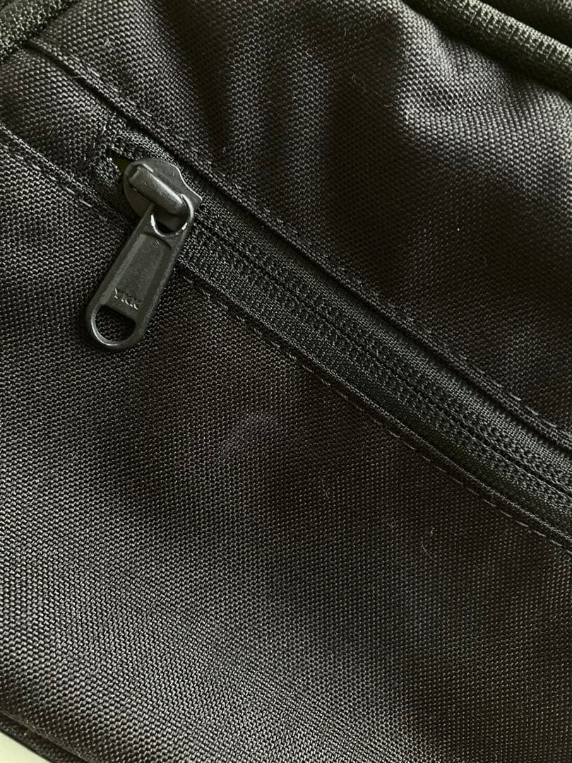 Hugoo ハグー ヒップシート ショルダーバッグ 黒×黄