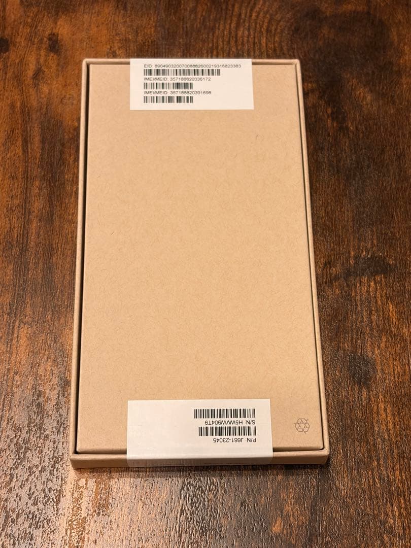 iPhone13pro シルバー+純正イヤホン(ふりふりさん専用)