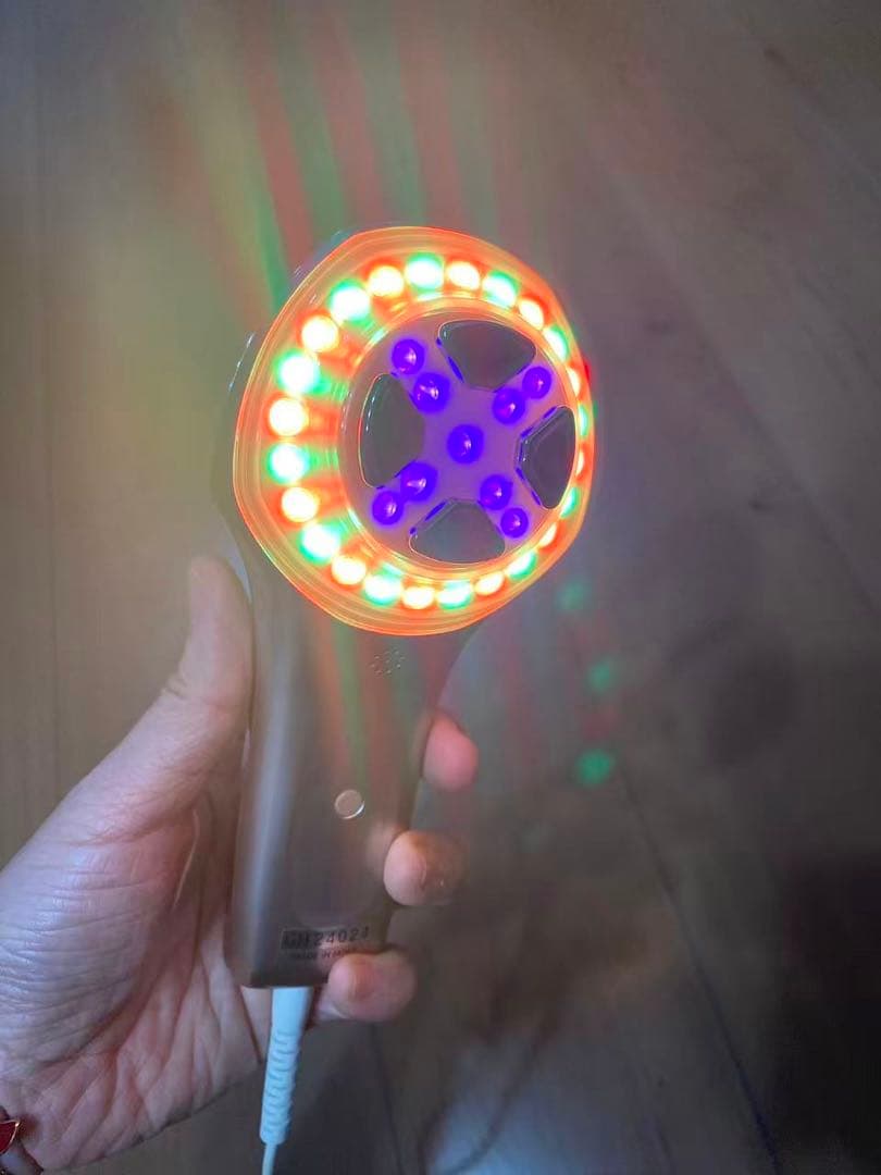 ドクターアリーヴォゴースト LED EMS 美顔器