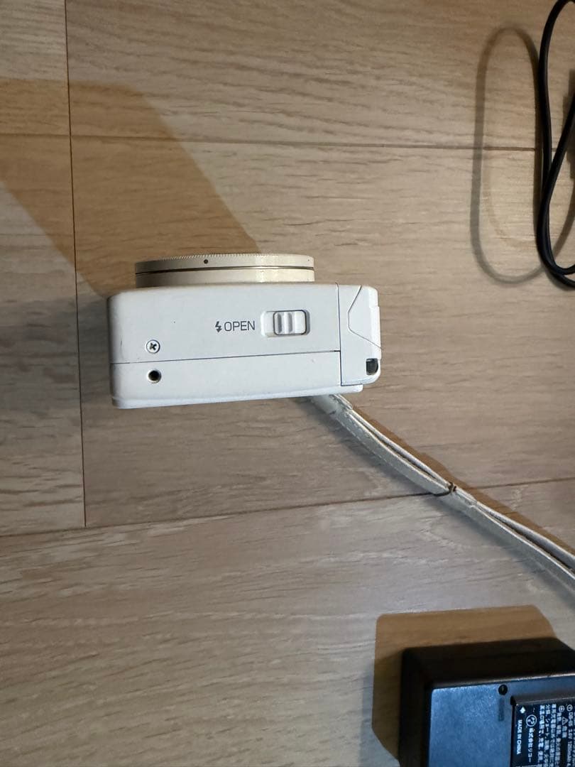 RICOH GR DIGITAL ホワイト