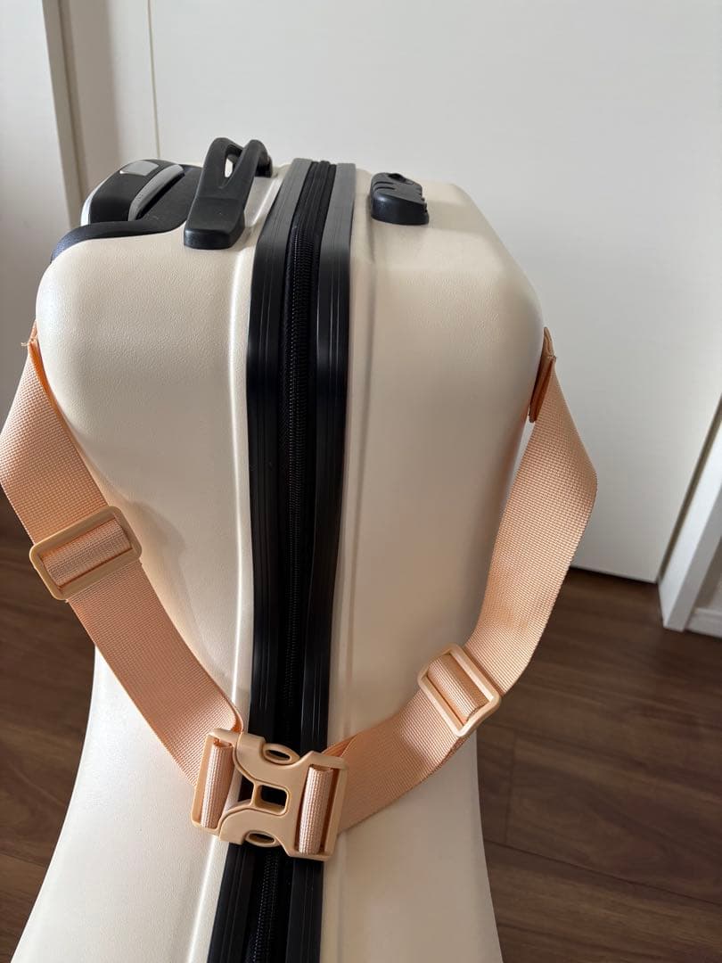 子供が乗れる キャリーケース　キッズ トラベルキャリーケース ダイヤルロック