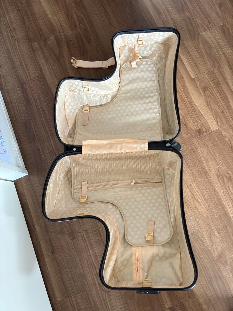 子供が乗れる キャリーケース　キッズ トラベルキャリーケース ダイヤルロック