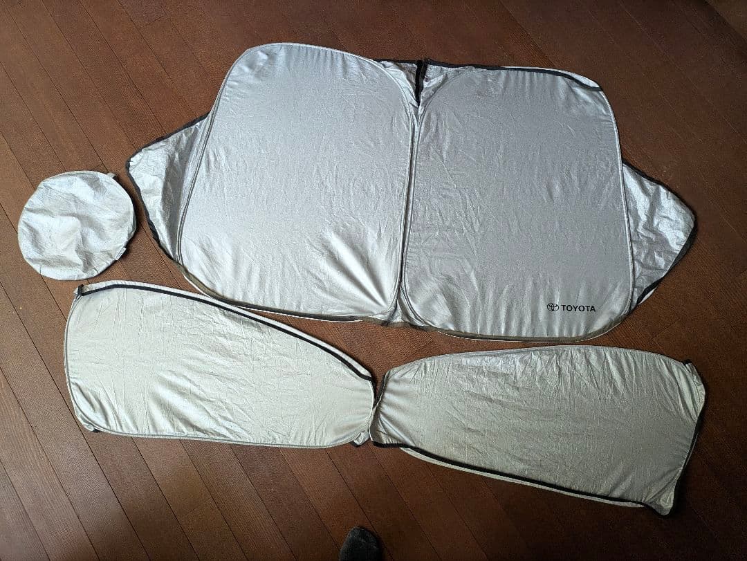 プリウスα 純正 サンシェード ZVW40系