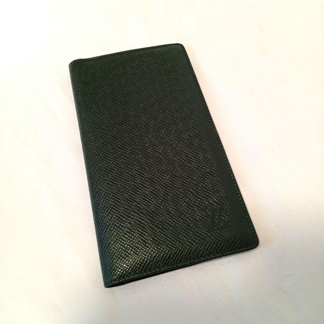 LOUISVUITTON ルイヴィトン 長財布 タイガ ポルトカルト グリーン
