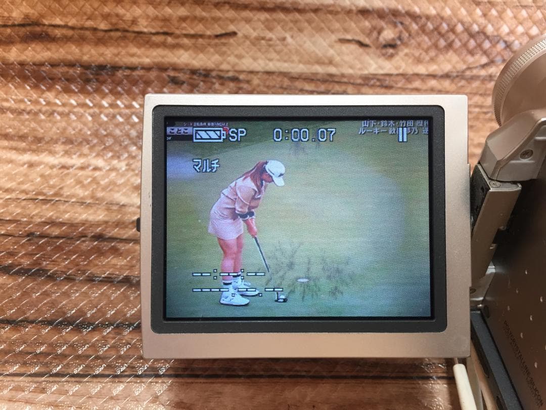 撮影再生ダビングOK　Panasonic　NV-DS200　付属品豪華　大画面