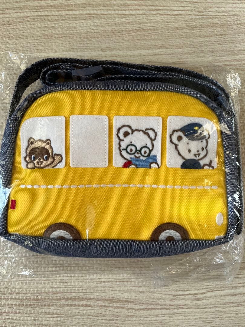 新品未使用　ファミリア　ポシェット　バス