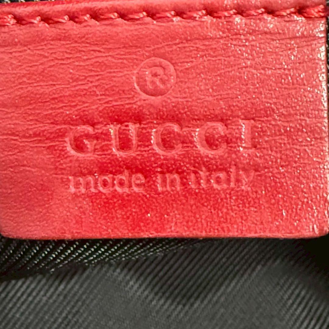 バッグ Gucci Accessory Pouch GG Canvas Handbag