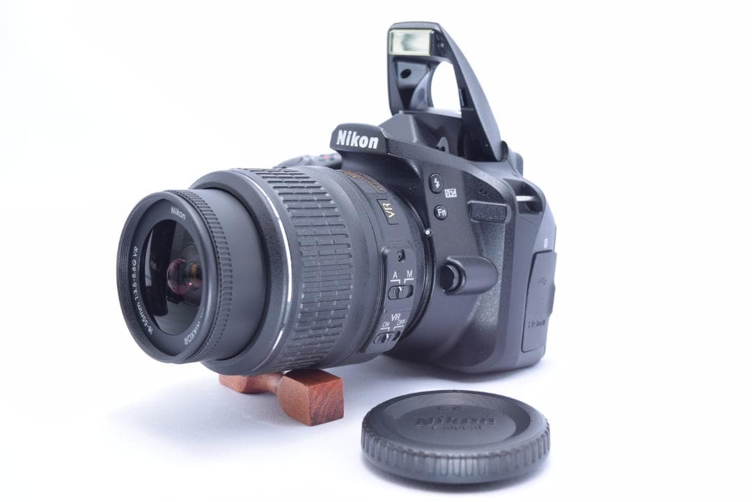 ②Nikon D3400 デジタル一眼レフ　Wレンズセット　手振れ補正レンズ付き