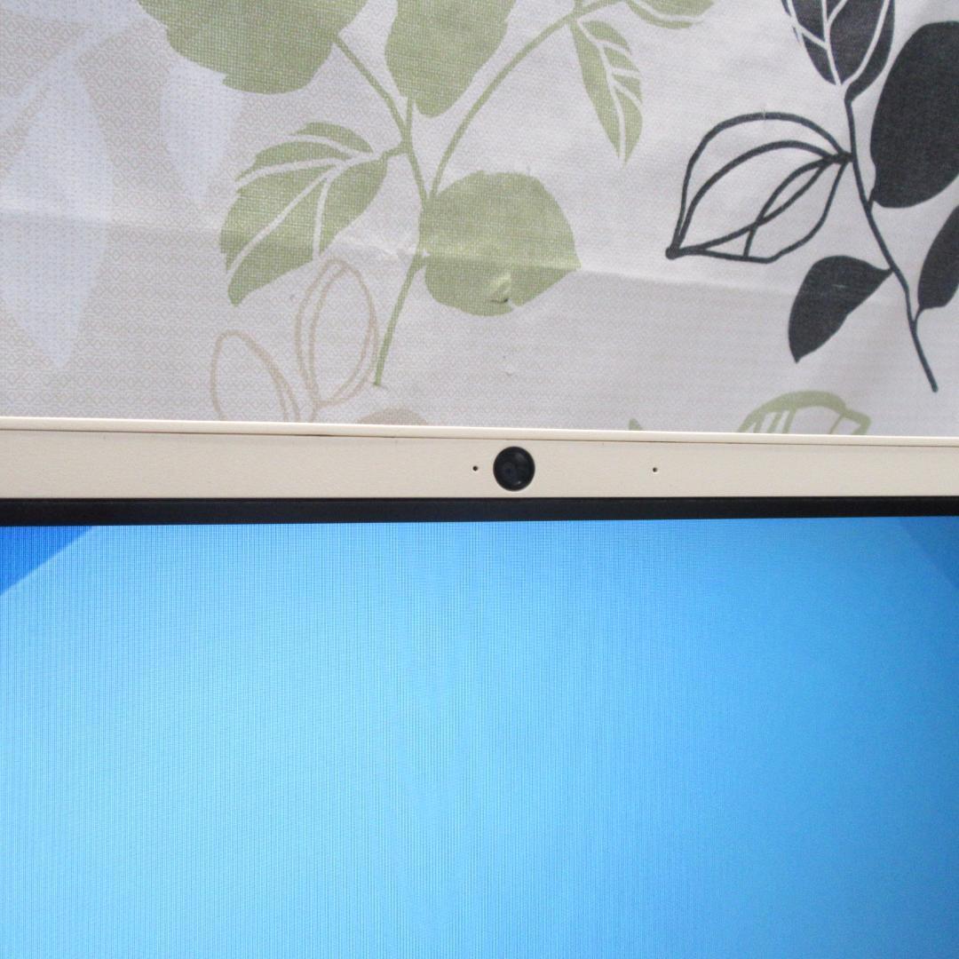 Win11公式対応8世代Corei3/メ8/SSD+HDD/DVD/カメラ/無線