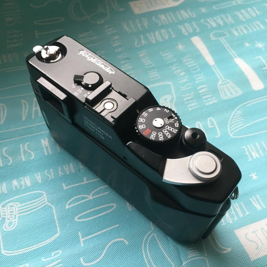 《難あり実用》 ベッサR コシナ フォクトレンダー、箱・取説・付属ストラップ付