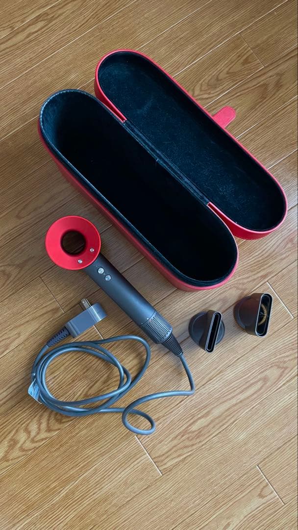 【動作確認済み】Dyson Supersonic ヘアドライヤー 限定色レッド